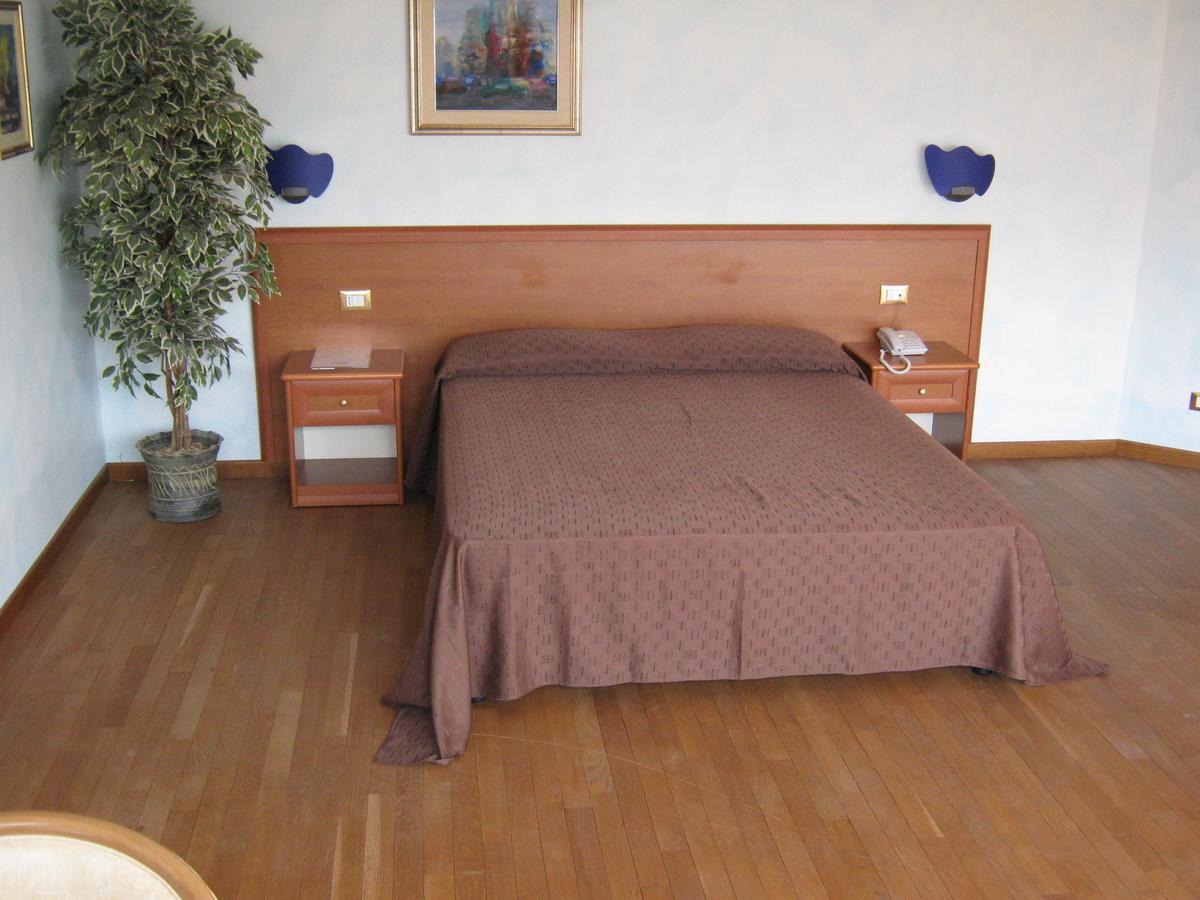 Hotel Villa D'Evoli Castropignano Eksteriør billede