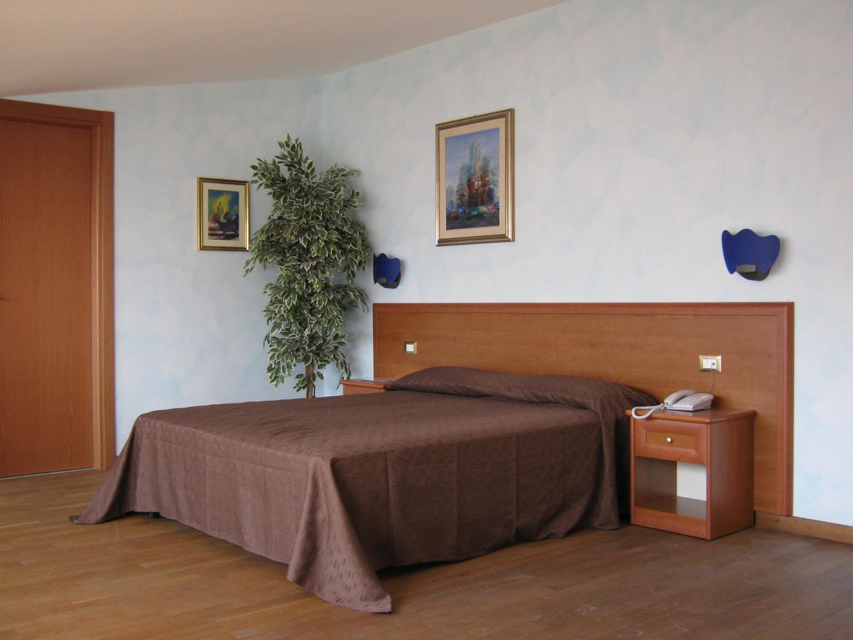 Hotel Villa D'Evoli Castropignano Værelse billede